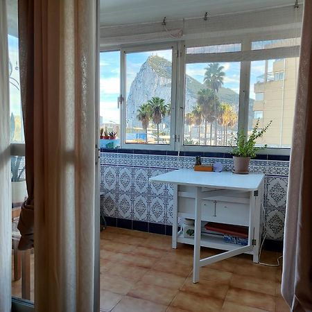 Room Private Bathroom In Shared Apartment 50M From Gibraltar La Línea de la Concepción Exterior foto